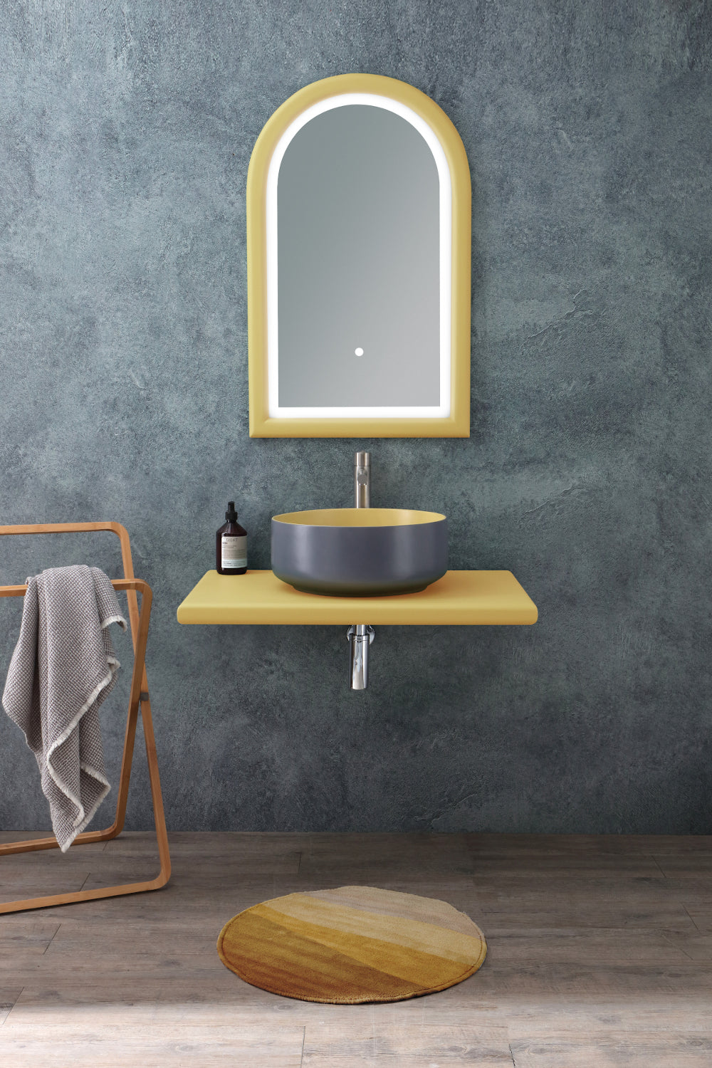 Il Bagno Completo: Mensola, Specchiera Retroilluminata e Lavabo Bucchero Bis in Perfetta Armonia