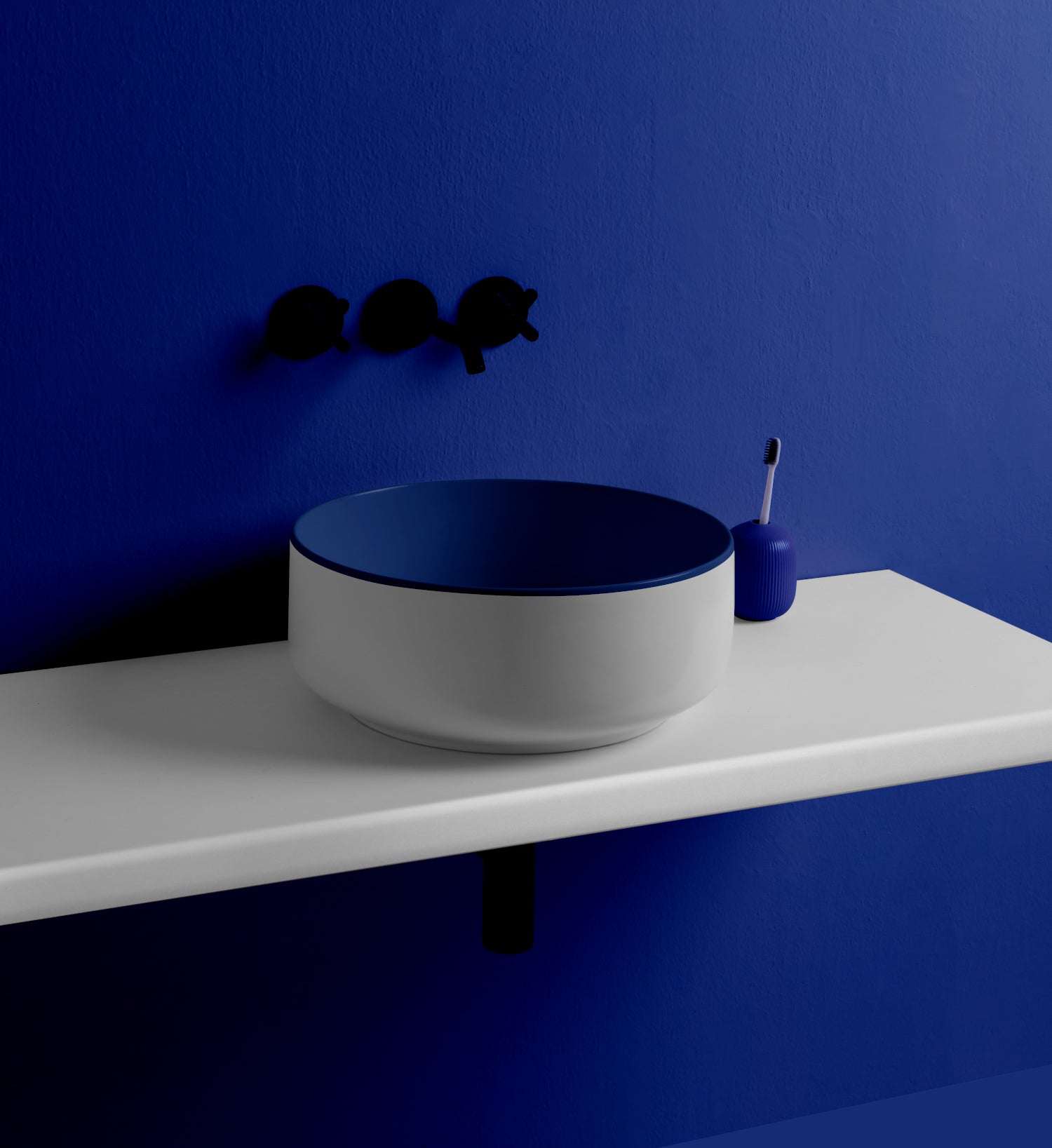 scenografia lavabo tondo Bucchero Bis blu zaffiro e bianco