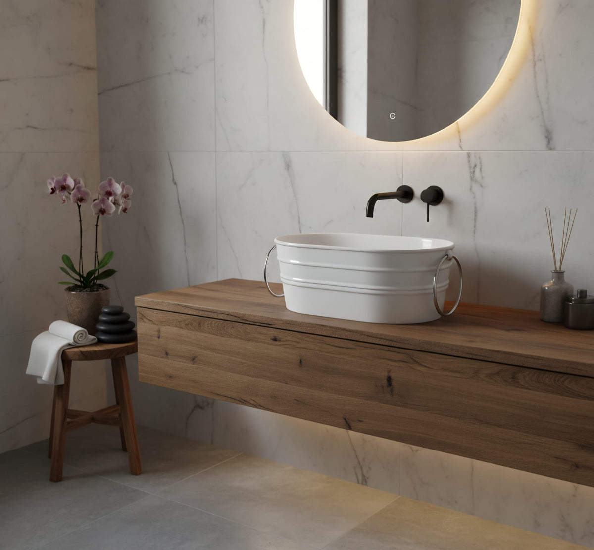 scenografia lavabo ovale Tinozza bianco con anelli cromo in bagno elegante