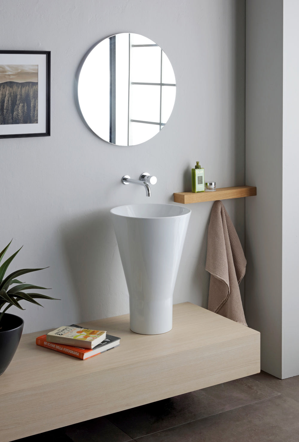 lavabo Torcione bianco su mensola