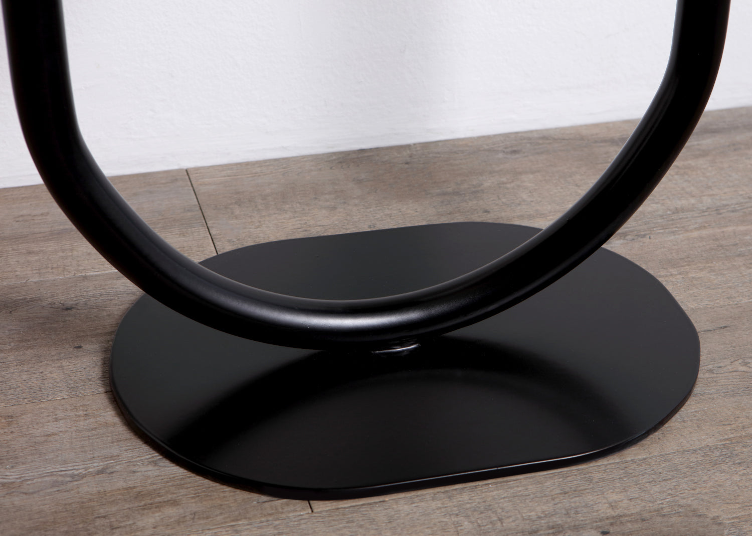 METAL STRUCTURE WITH MARBLE TOP STOOL