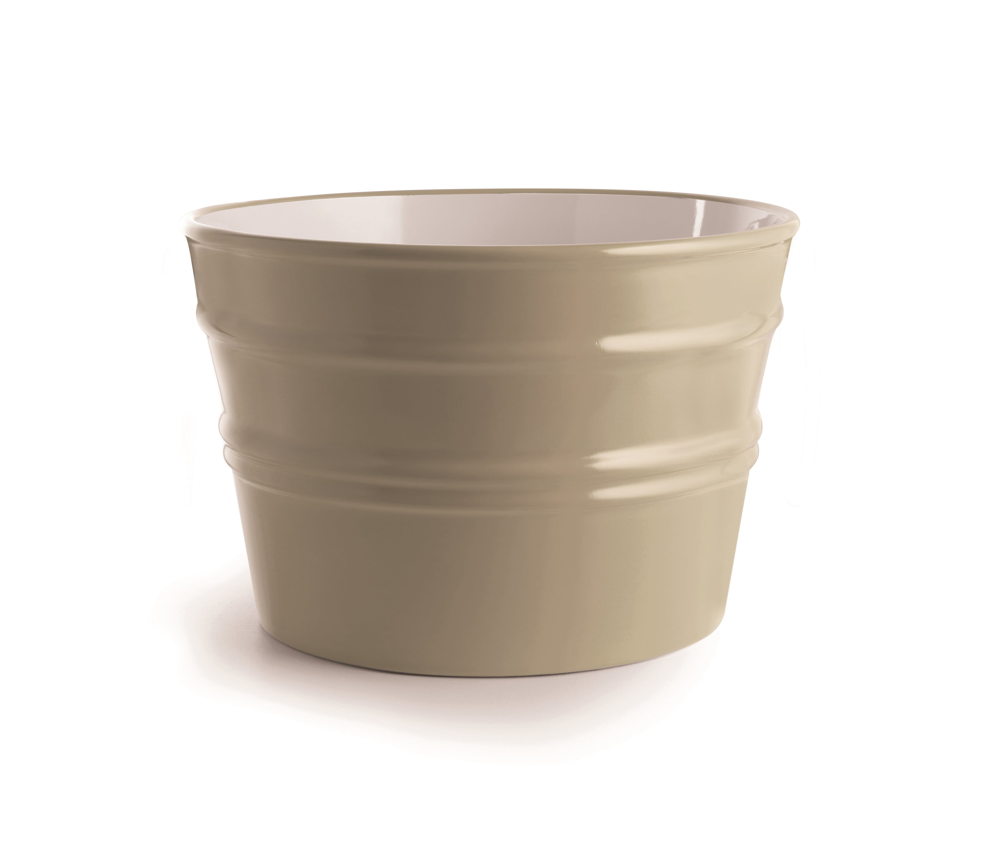 Vaso in ceramica beige stile classico, superficie liscia, design contemporaneo.