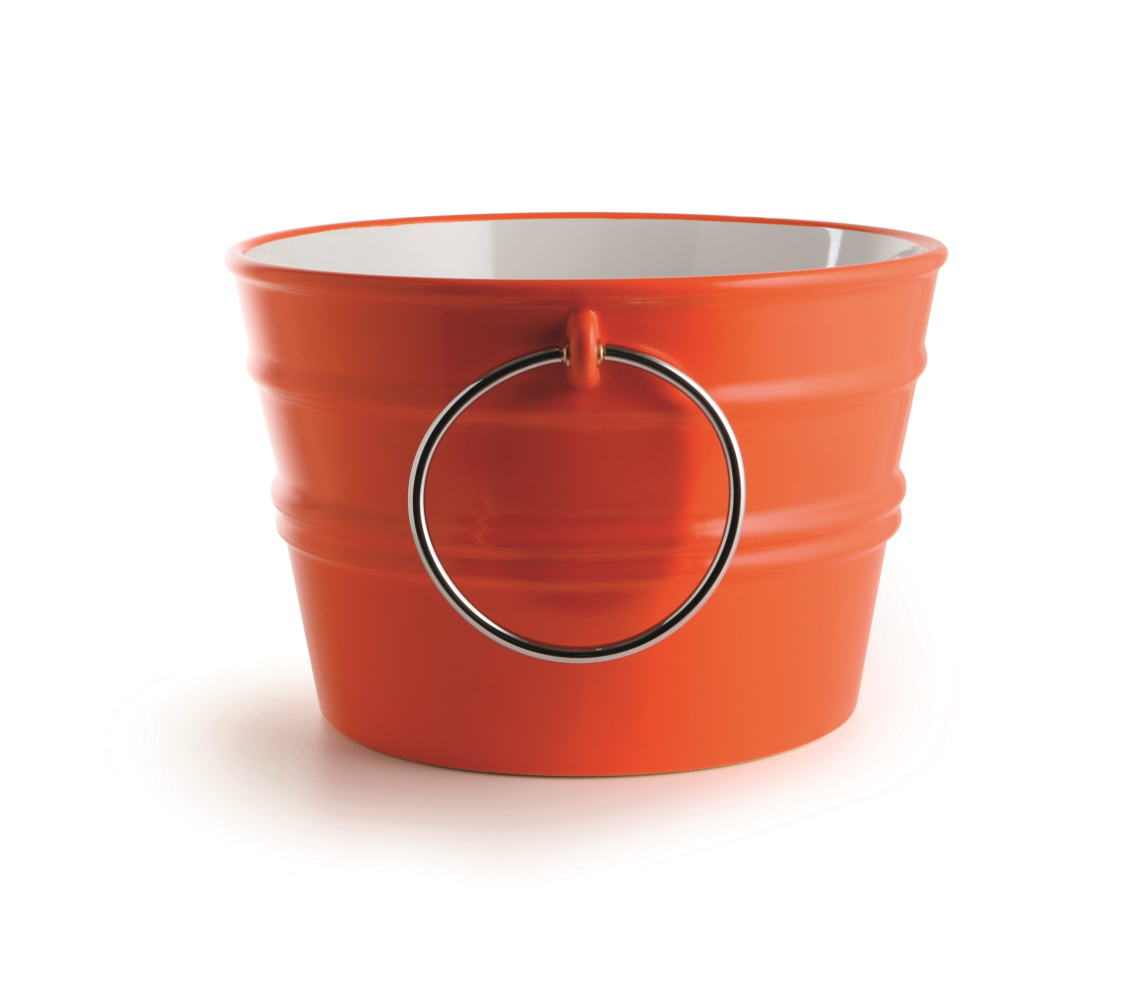 Bacile in ceramica arancione con anello metallico decorativo, design contemporaneo