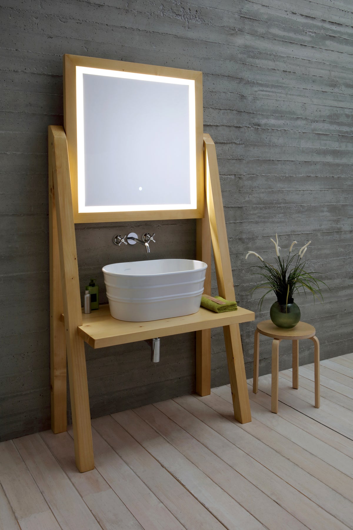 WOODEN FLOOR UNIT WITH DRESSING MIRROR